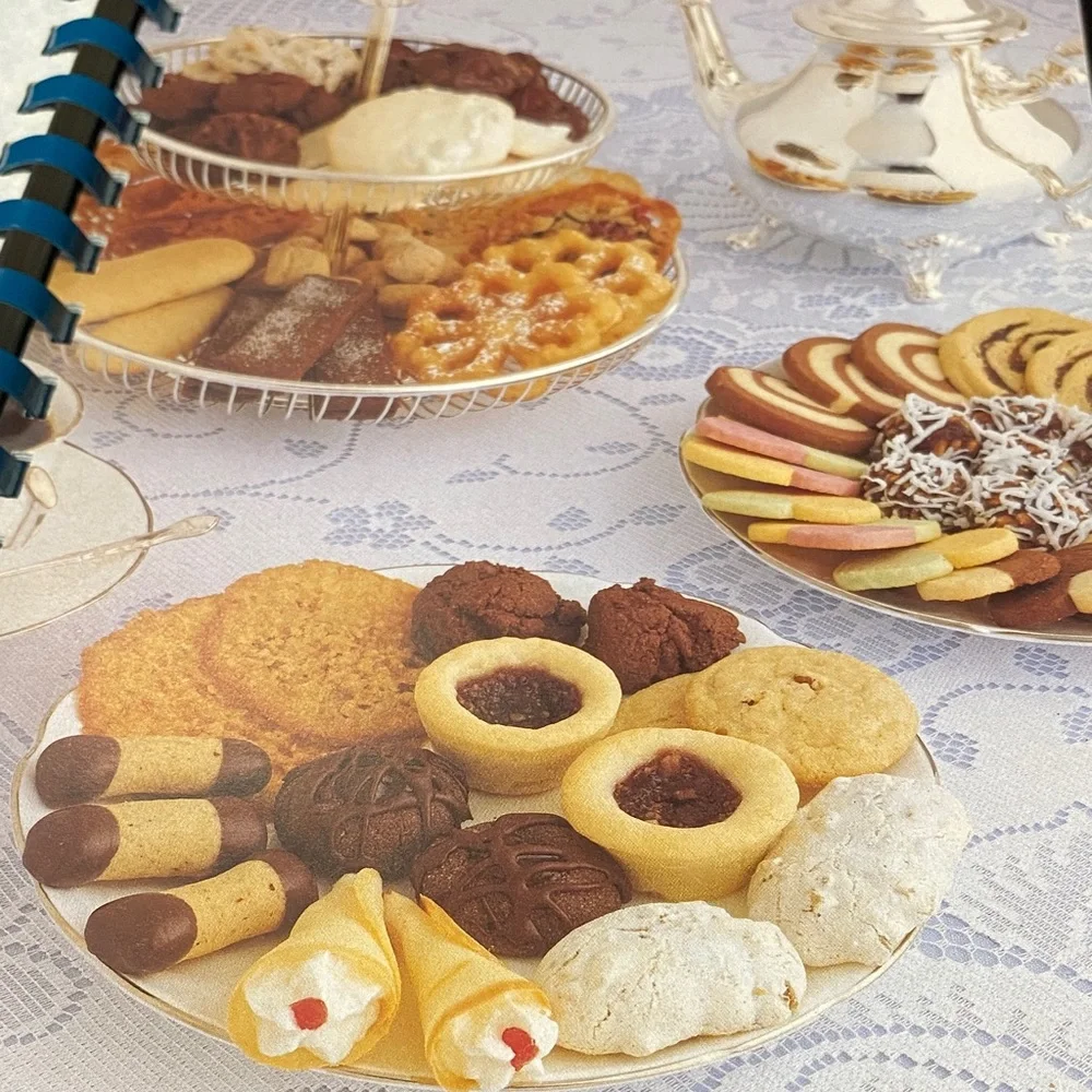 Jean Pare Company's Coming Cookies spiral bound Cookbook